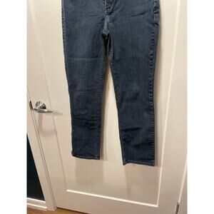 NYDJ not your daughters jeans size 8 straigh leg medium wash lift tuck stretches